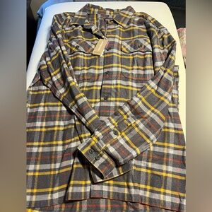 Men’s Patagonia Flannel Size L NWT